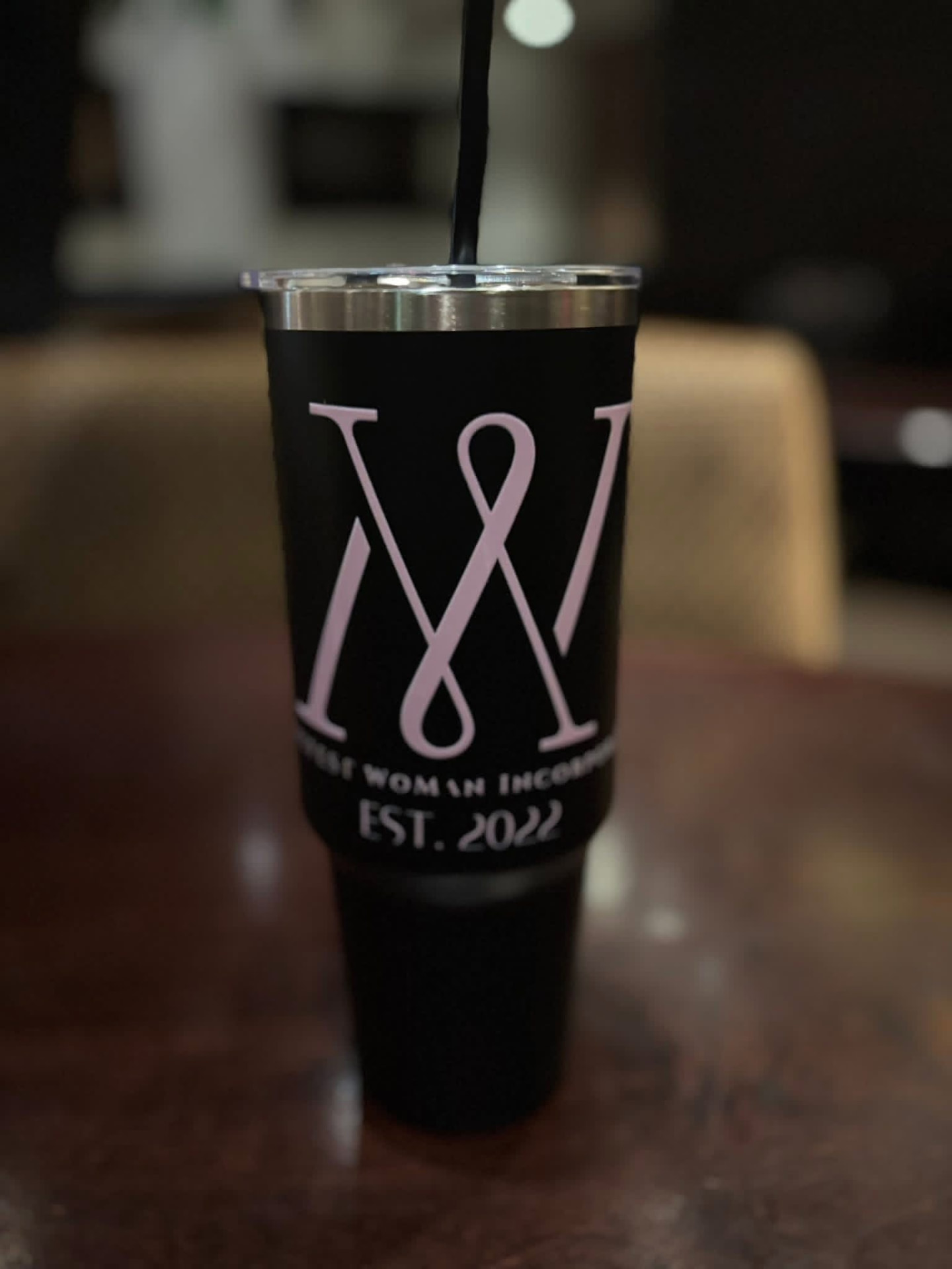 MANIFEST Woman 32oz Tumbler — Black